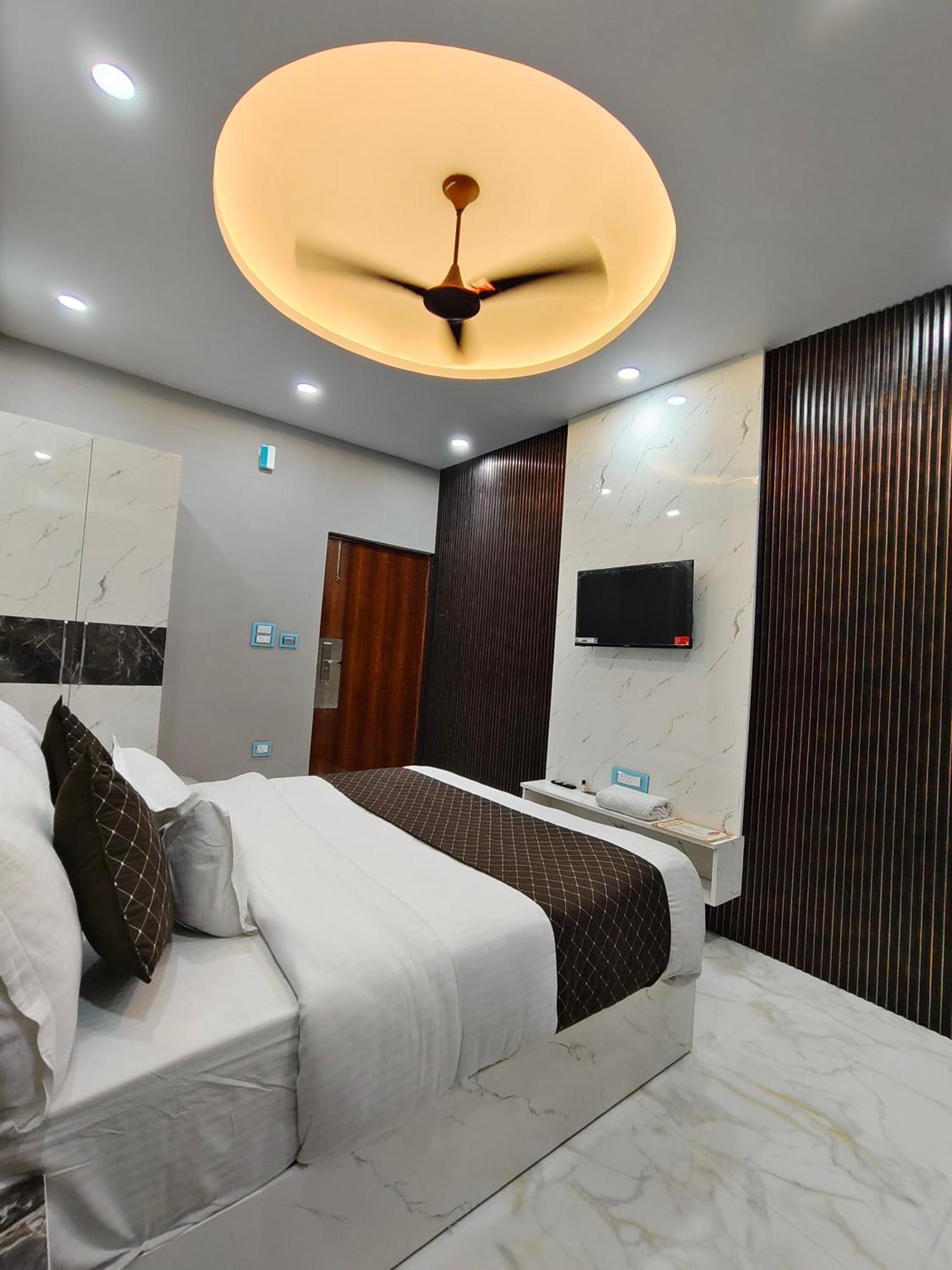 Hotel New Imperial 가지아바드 외부 사진